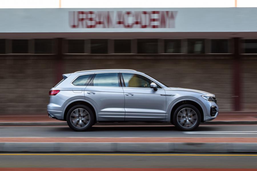  Volkswagen Touareg V6 TDI R-Line 2018 года  (ZA) (фото 29 из 32)